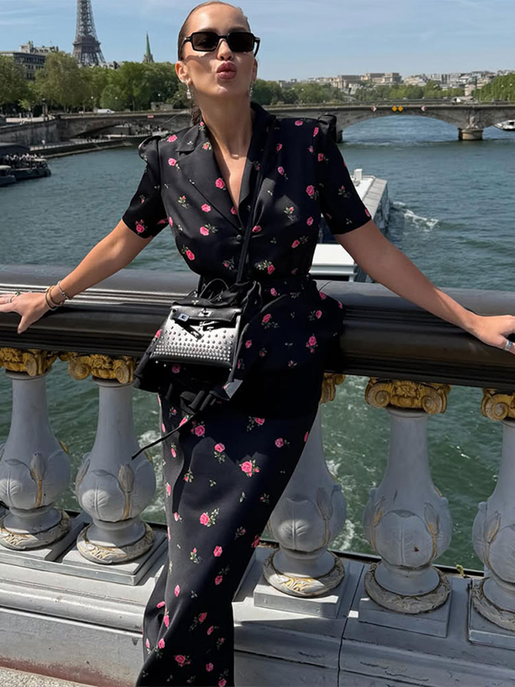 Double Breasted Blazer - Ensemble Blazer et Jupe Florale Élégant